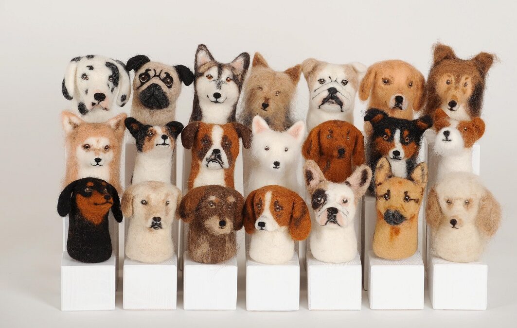 Hunde-Portraits aus Wolle